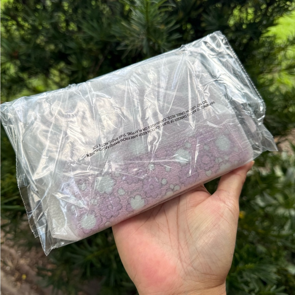 Coach Corner Zip Wristlet With Floral Print Lilac/Purple Floral Clutch 🆕 - Picture 8 of 9